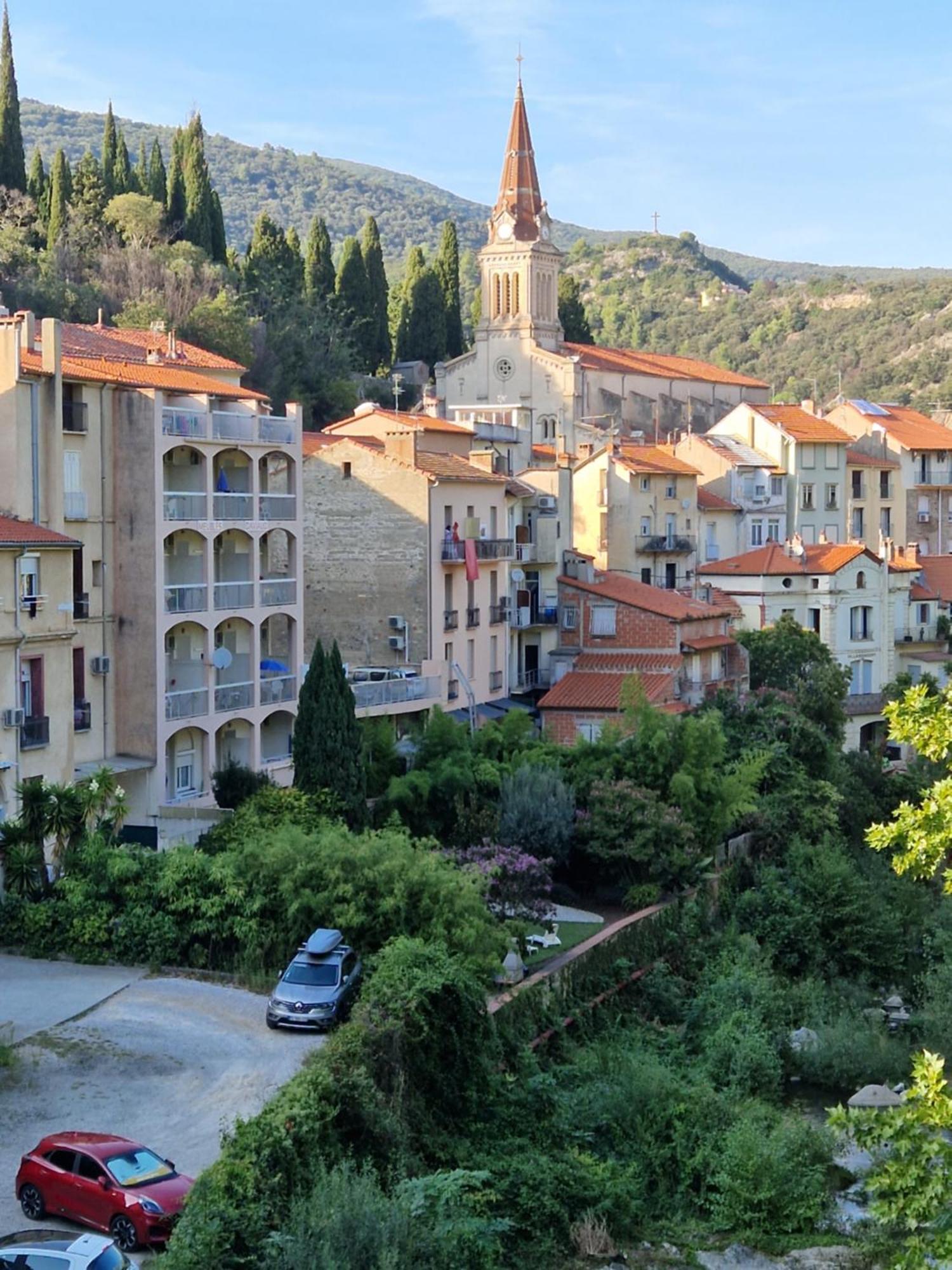 Appartement Amelie Les Bains Au Pied Des Thermes Exterior foto